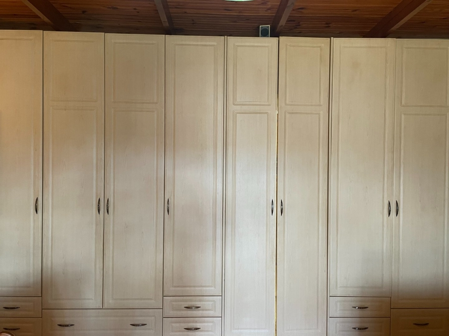 10 Bedroom Property for Sale in Roodefontein AH Western Cape